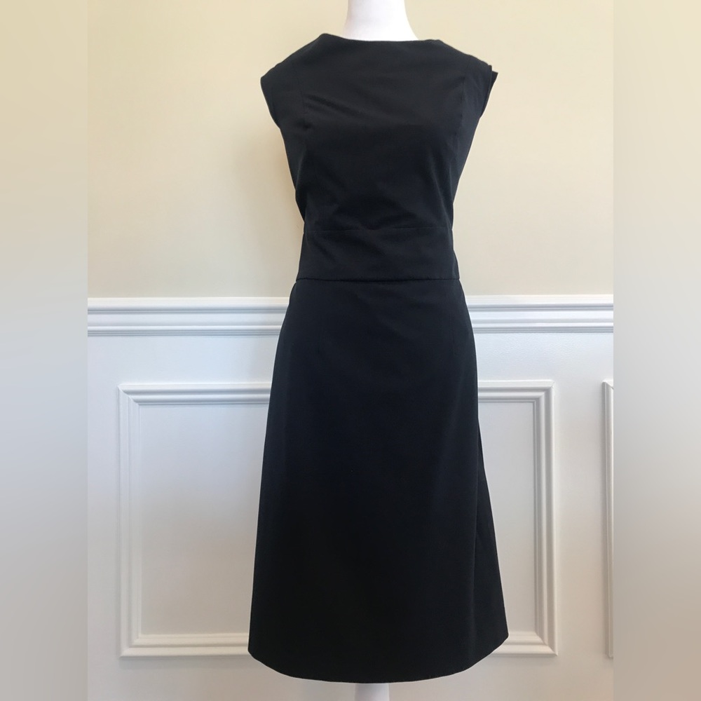 The limited dress